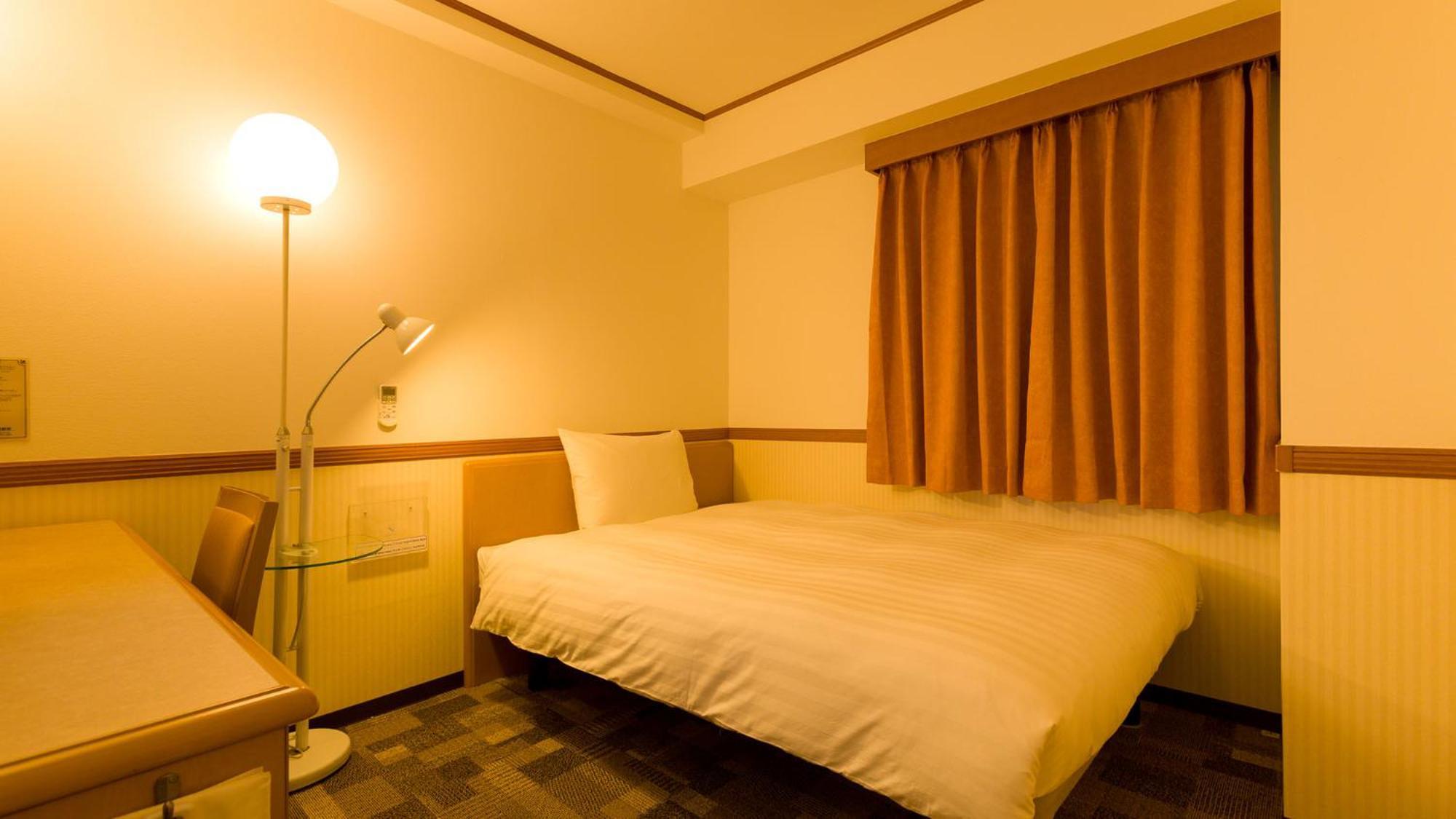 Toyoko Inn Shin-Yokohama Ekimae Shinkan Room photo